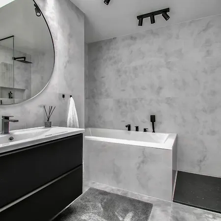 Glamour Penthouse Apartment