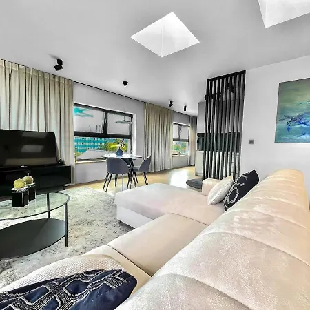Glamour Penthouse